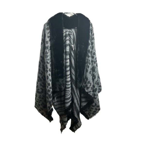 FAUX Fur Trim Open Front Vintage\Retro Inspired Pancho Cape Soft Warm One Size - Picture 13 of 16